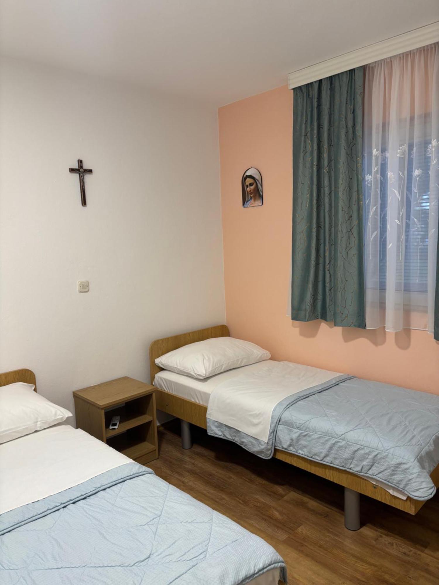 Casa Del Pellegrino M&A - Ostojici Otel Međugorje Dış mekan fotoğraf