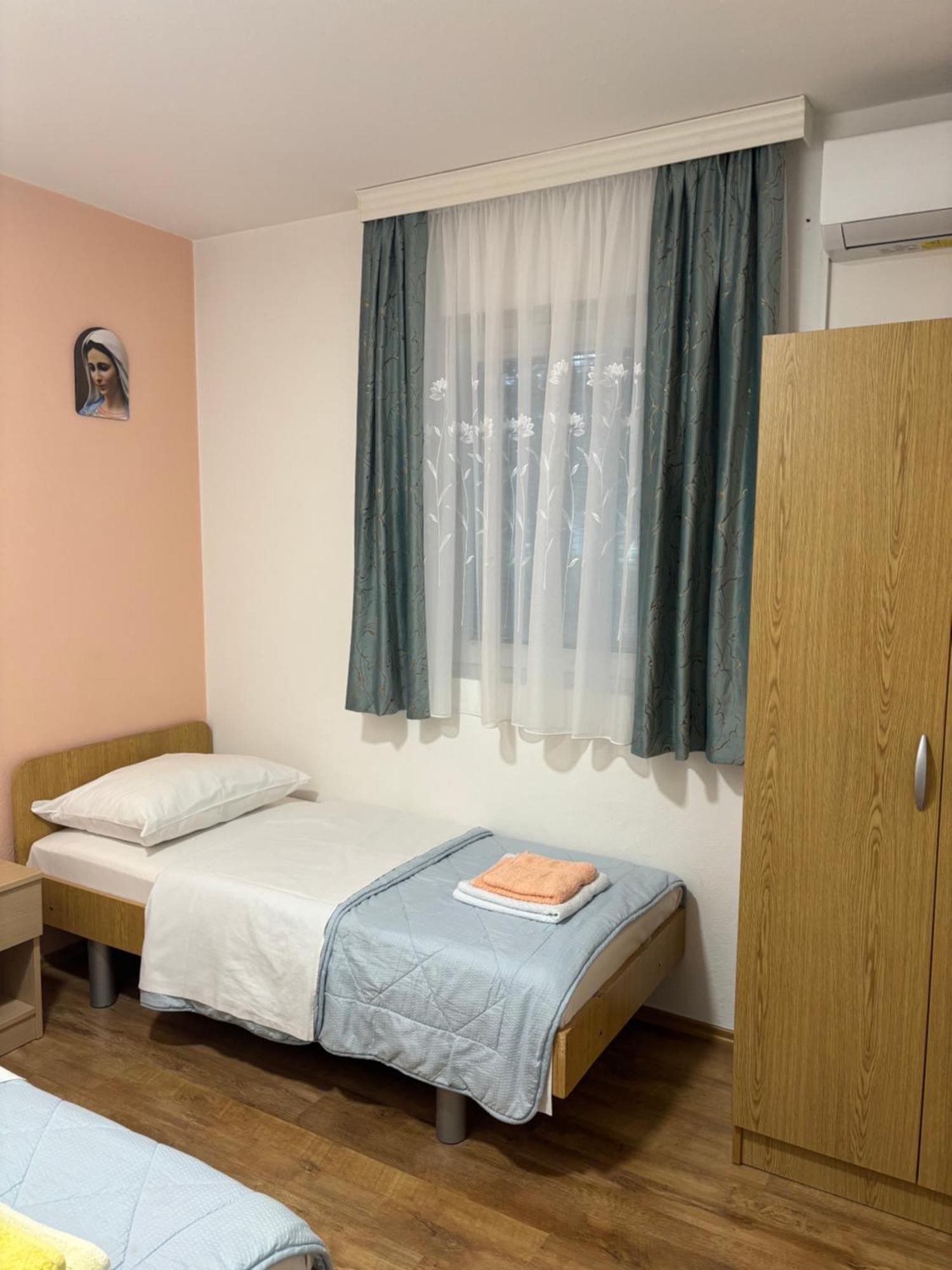 Casa Del Pellegrino M&A - Ostojici Otel Međugorje Dış mekan fotoğraf